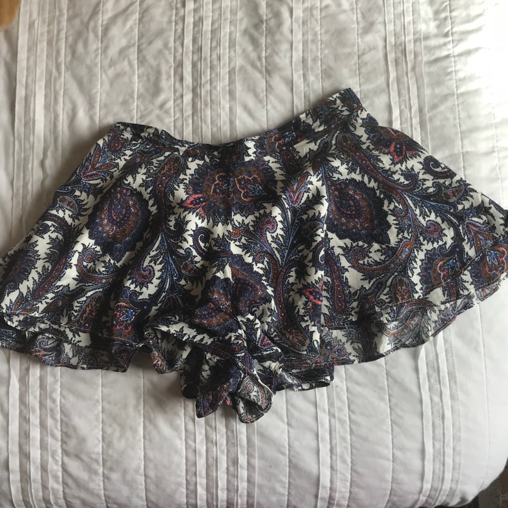 LF Flowy Shorts